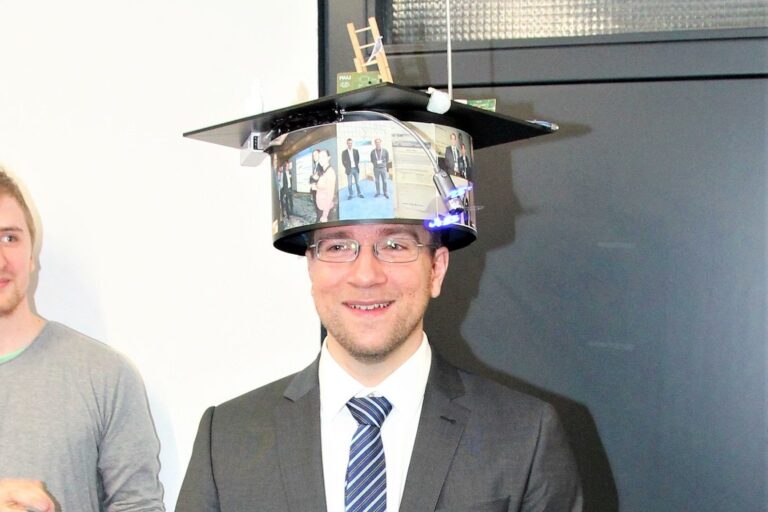 Wir gratulieren Fabian Lurz zur Promotion